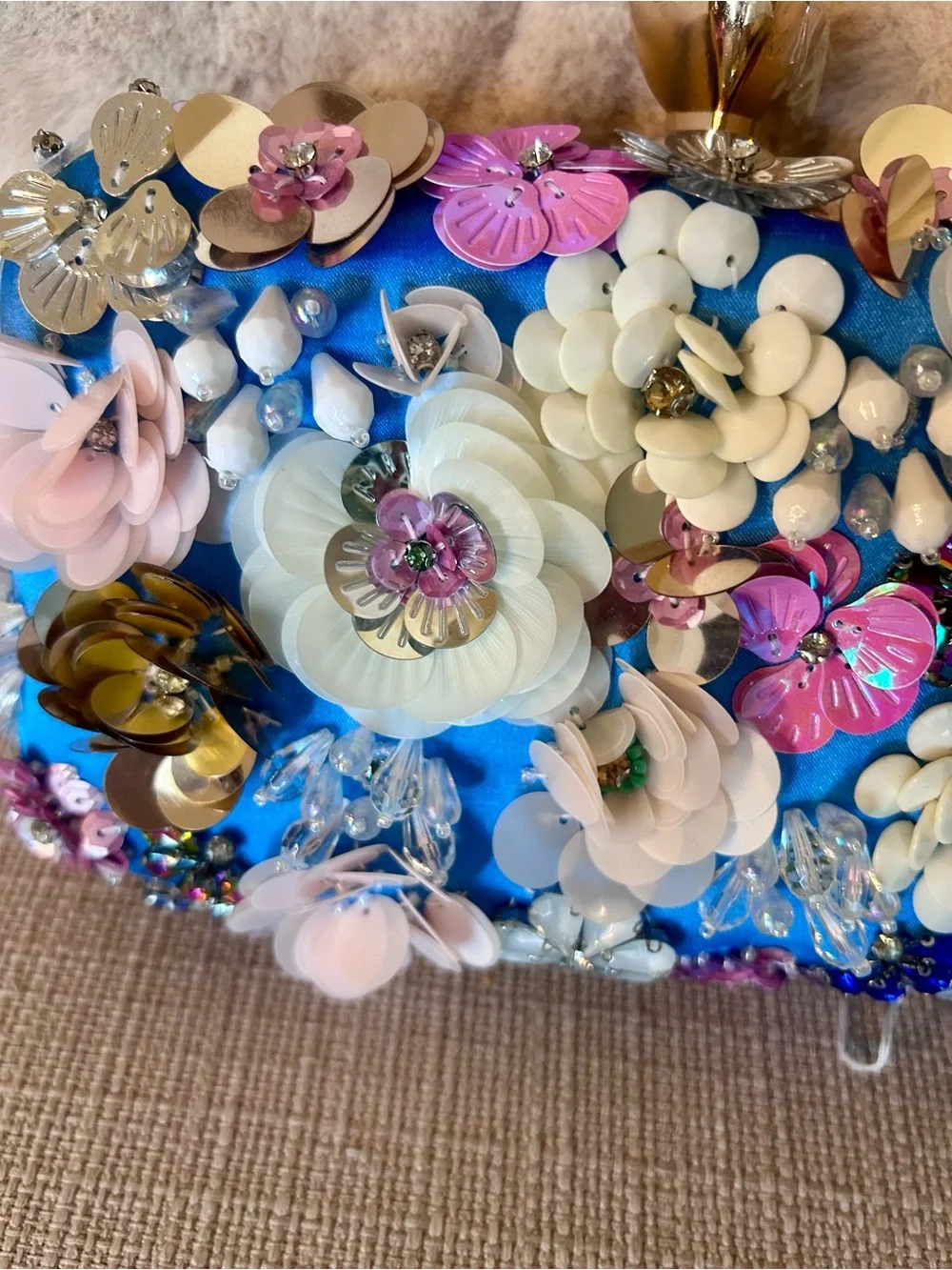 Bebe - NWT - Daisy Sequin in blue clutch